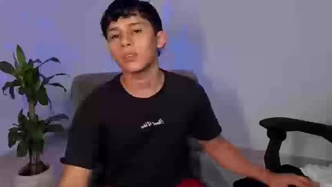 Snapshot of elias_steel1 chatting on 9, 9, 2025 elias online show from 9, 9, 2025