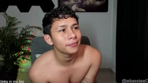 Snapshot of elias_steel1 chatting on 16, 10, 2025 elias online show from 16, 10, 2025
