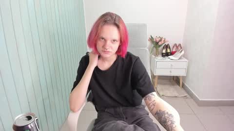 Snapshot of elieiza_xo chatting on 16, 9, 2025 elieiza_xo online show from 16, 9, 2025