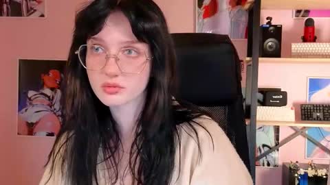 Ellie online show from 14, 9, 2025