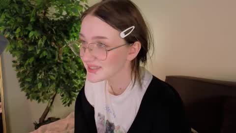 Ellie online show from 21, 11, 2025