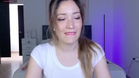 Snapshot of eliiih_ chatting on 17, 9, 2025 eliiih_ online show from 17, 9, 2025