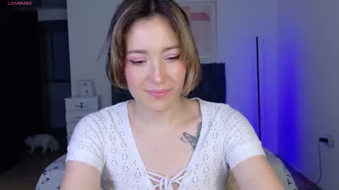 Snapshot of eliiih_ chatting on 23, 9, 2025 eliiih_ online show from 23, 9, 2025