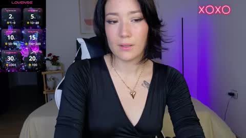 Snapshot of eliiih_ chatting on 18, 10, 2025 eliiih_ online show from 18, 10, 2025