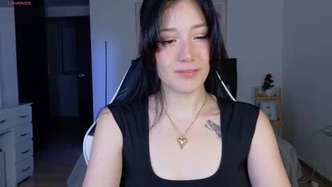 Snapshot of eliiih_ chatting on 27, 10, 2025 eliiih_ online show from 27, 10, 2025