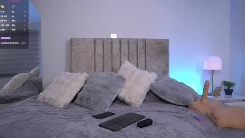 E L I I Z A B E T H   online show from 27, 5, 2026