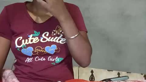 elina_roy03 online show from 3, 11, 2025