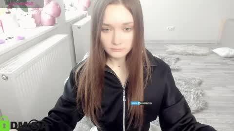 elina_x online show from 7, 4, 2026