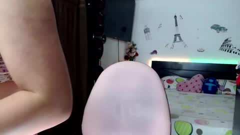 Elina  online show from 7, 3, 2025