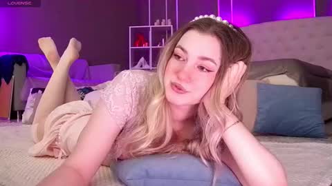 Elina online show from 22, 10, 2025