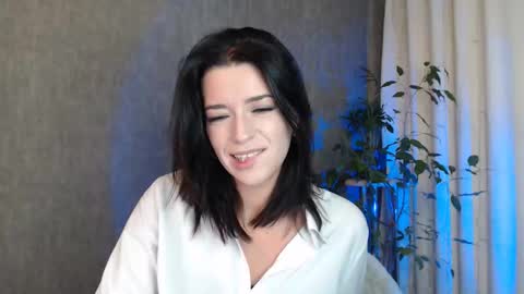 Snapshot of elinapretty chatting on 2, 12, 2025 Elina online show from 2, 12, 2025