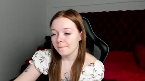 Snapshot of elinavale chatting on 8, 6, 2026 elinavale online show from 8, 6, 2026