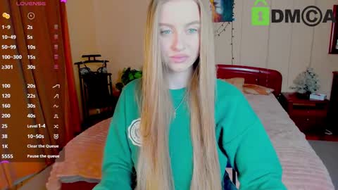 Snapshot of elinor_faith chatting on 3, 1, 2025 elinor_faith online show from 3, 1, 2025