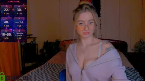 Snapshot of elinor_faith chatting on 9, 1, 2025 elinor_faith online show from 9, 1, 2025