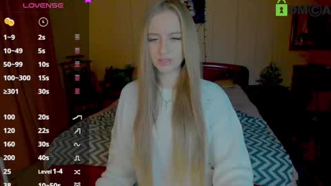 Snapshot of elinor_faith chatting on 10, 1, 2025 elinor_faith online show from 10, 1, 2025