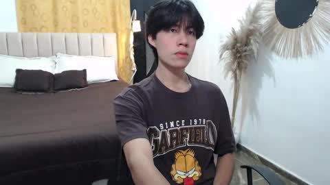 Snapshot of elio_collem chatting on 2, 12, 2025 ELIO online show from 2, 12, 2025