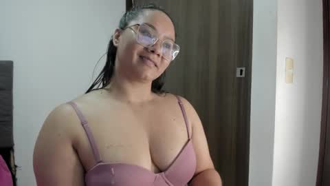 Snapshot of elisa_connors18 chatting on 20, 9, 2025 online show from 20, 9, 2025