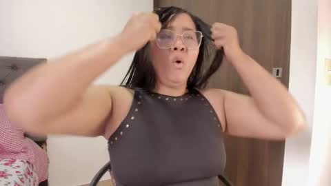 Snapshot of elisa_connors18 chatting on 29, 9, 2025 online show from 29, 9, 2025