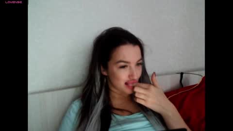 Snapshot of elisa_dove208 chatting on 23, 10, 2025 elisa_dove208 online show from 23, 10, 2025