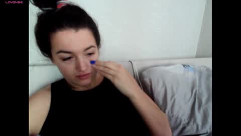 Snapshot of elisa_dove208 chatting on 13, 11, 2025 elisa_dove208 online show from 13, 11, 2025