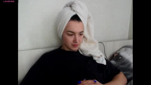 Snapshot of elisa_dove208 chatting on 4, 12, 2025 elisa_dove208 online show from 4, 12, 2025