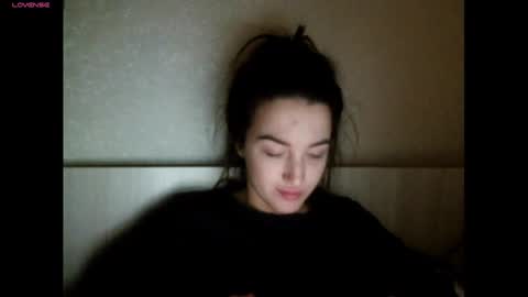 Snapshot of elisa_dove208 chatting on 17, 12, 2025 elisa_dove208 online show from 17, 12, 2025