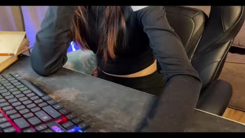 Snapshot of elisa_north chatting on 29, 1, 2025 Elisa North online show from 29, 1, 2025