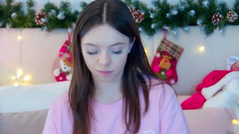 Snapshot of elisabethdavis chatting on 10, 1, 2025 ElisabethDavis online show from 10, 1, 2025