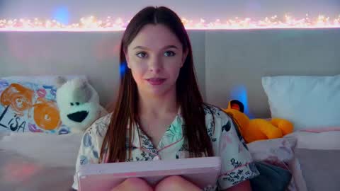 Snapshot of elisabethdavis chatting on 26, 2, 2025 ElisabethDavis online show from 26, 2, 2025