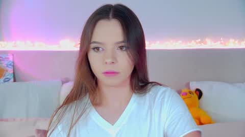 Snapshot of elisabethdavis chatting on 1, 3, 2025 ElisabethDavis online show from 1, 3, 2025