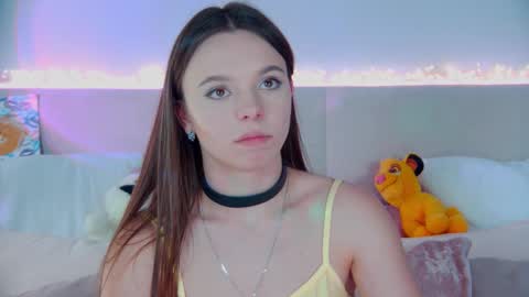 Snapshot of elisabethdavis chatting on 2, 3, 2025 ElisabethDavis online show from 2, 3, 2025