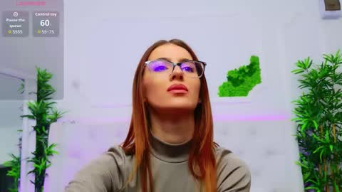 Snapshot of elisacharm chatting on 18, 11, 2025 ElisaCharm online show from 18, 11, 2025