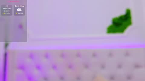 ElisaCharm online show from 18, 12, 2025