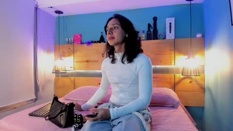 Elisa Sue online show from 24, 2, 2026