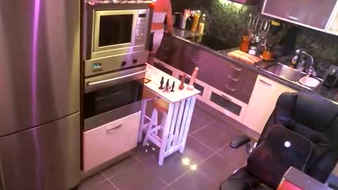 Snapshot of elise_tv chatting on 20, 9, 2025 Barbie online show from 20, 9, 2025