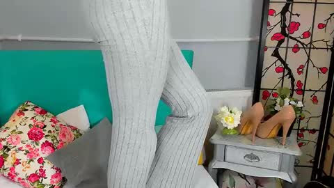 Snapshot of eliseshining chatting on 9, 1, 2025 Elise online show from 9, 1, 2025