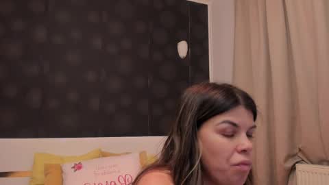 Elly online show from 20, 2, 2026