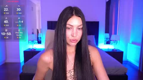 Snapshot of elisevelour chatting on 6, 7, 2026 elisevelour online show from 6, 7, 2026