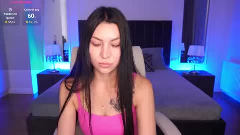 Snapshot of elisevelour chatting on 14, 7, 2026 elisevelour online show from 14, 7, 2026