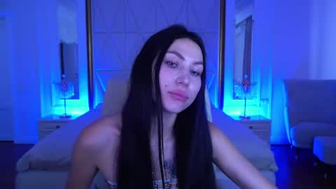 Snapshot of elisevelour chatting on 18, 7, 2026 elisevelour online show from 18, 7, 2026