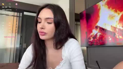Snapshot of elisonnina chatting on 12, 11, 2025 Nina online show from 12, 11, 2025