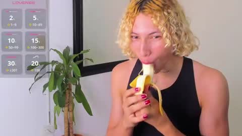 Valentino Konny y Jhon online show from 23, 7, 2026