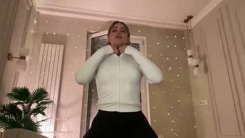 Stephanie online show from 25, 2, 2026