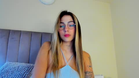 Snapshot of eliza_sanz chatting on 26, 1, 2025 My name is ElizaPVT is open online show from 26, 1, 2025