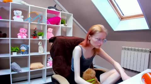 Elizabeth online show from 2, 1, 2025