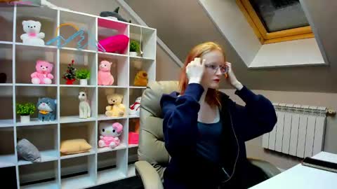 Elizabeth online show from 3, 1, 2025