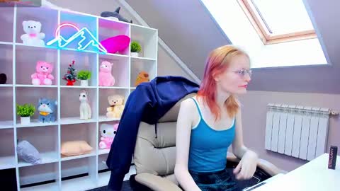 Elizabeth online show from 3, 1, 2025