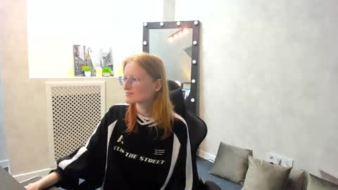 Elizabeth online show from 31, 1, 2025