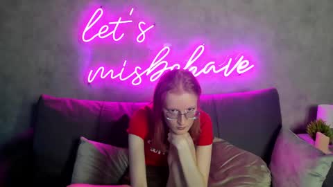 Elizabeth online show from 1, 2, 2025