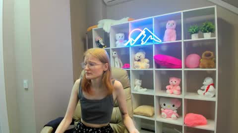 Elizabeth online show from 28, 2, 2025